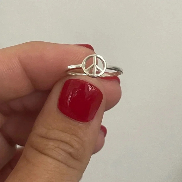 Sterling Silver 925 Peace Sign Ring - Picture 4 of 9